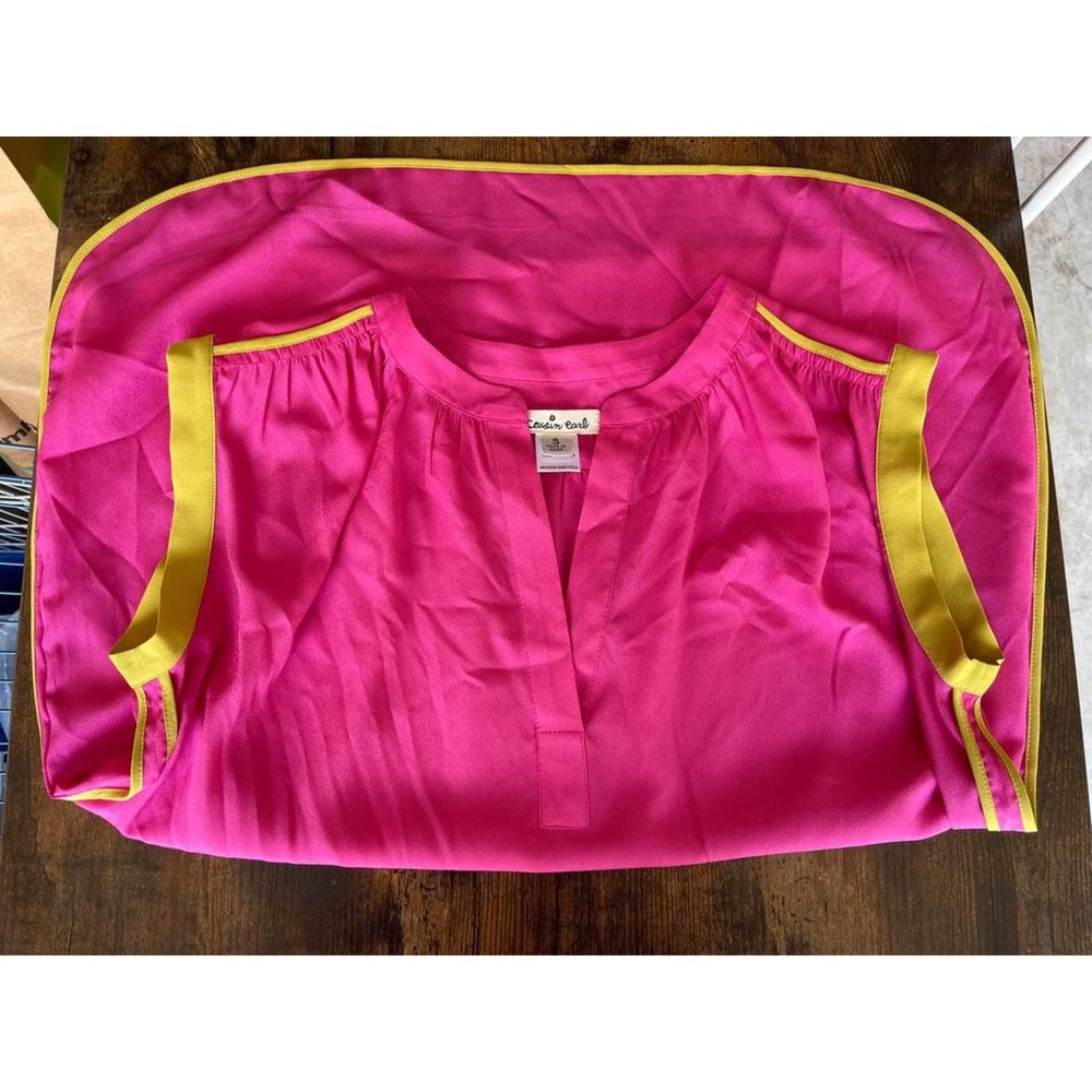 Cousin Earl Small Women’s Hot Pink Blouse Shirt Top Boutique NWOT